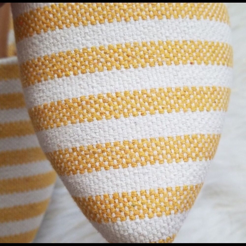 🌞 NEW 🌻 YELLOW/WHITE SUMMER COLOR MULES SIZE 10 NIB🌻 - Picture 6 of 6